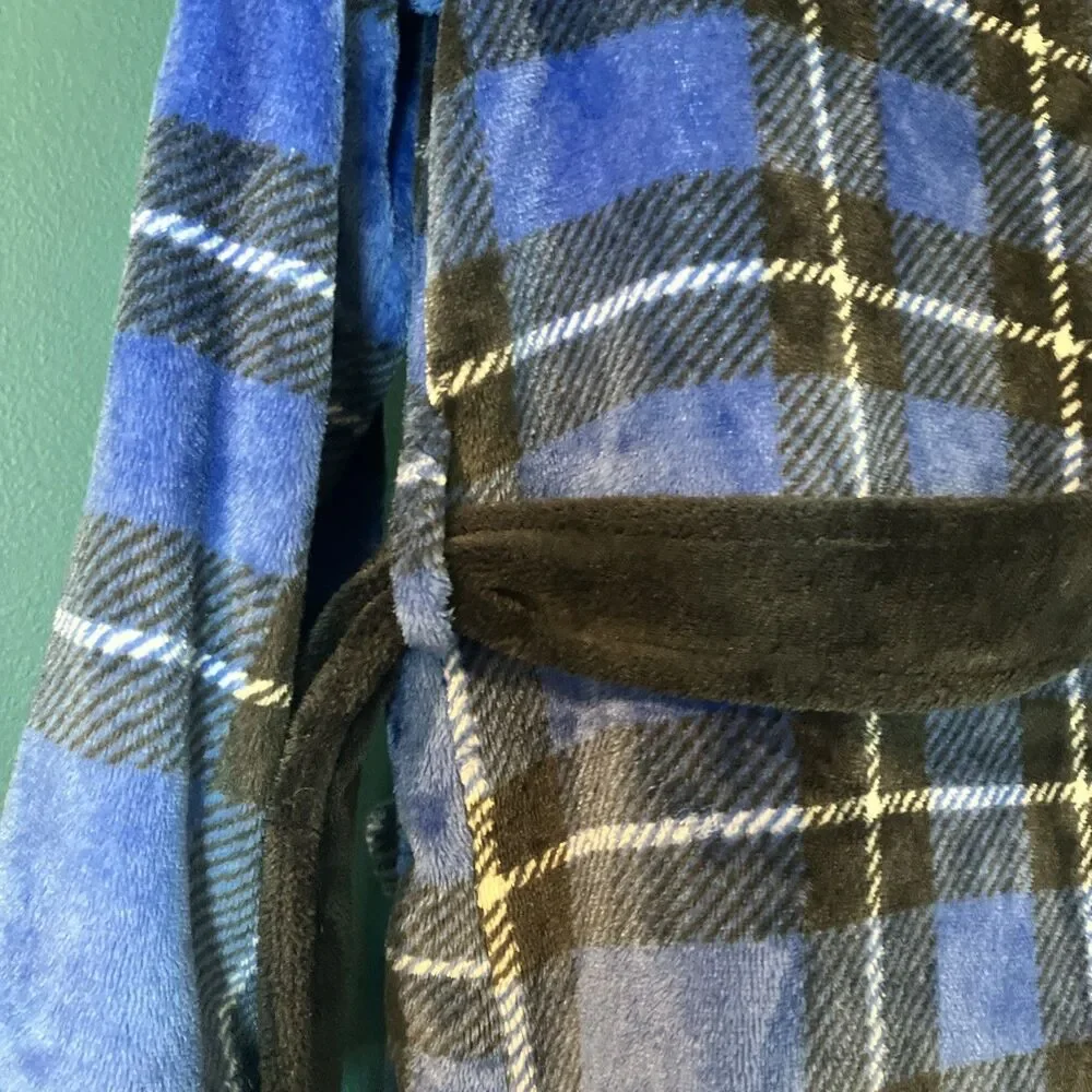 Cuddl Duds Boys Robe Plush with Hood Size M (8/10) Blue, Black, White Plaid
